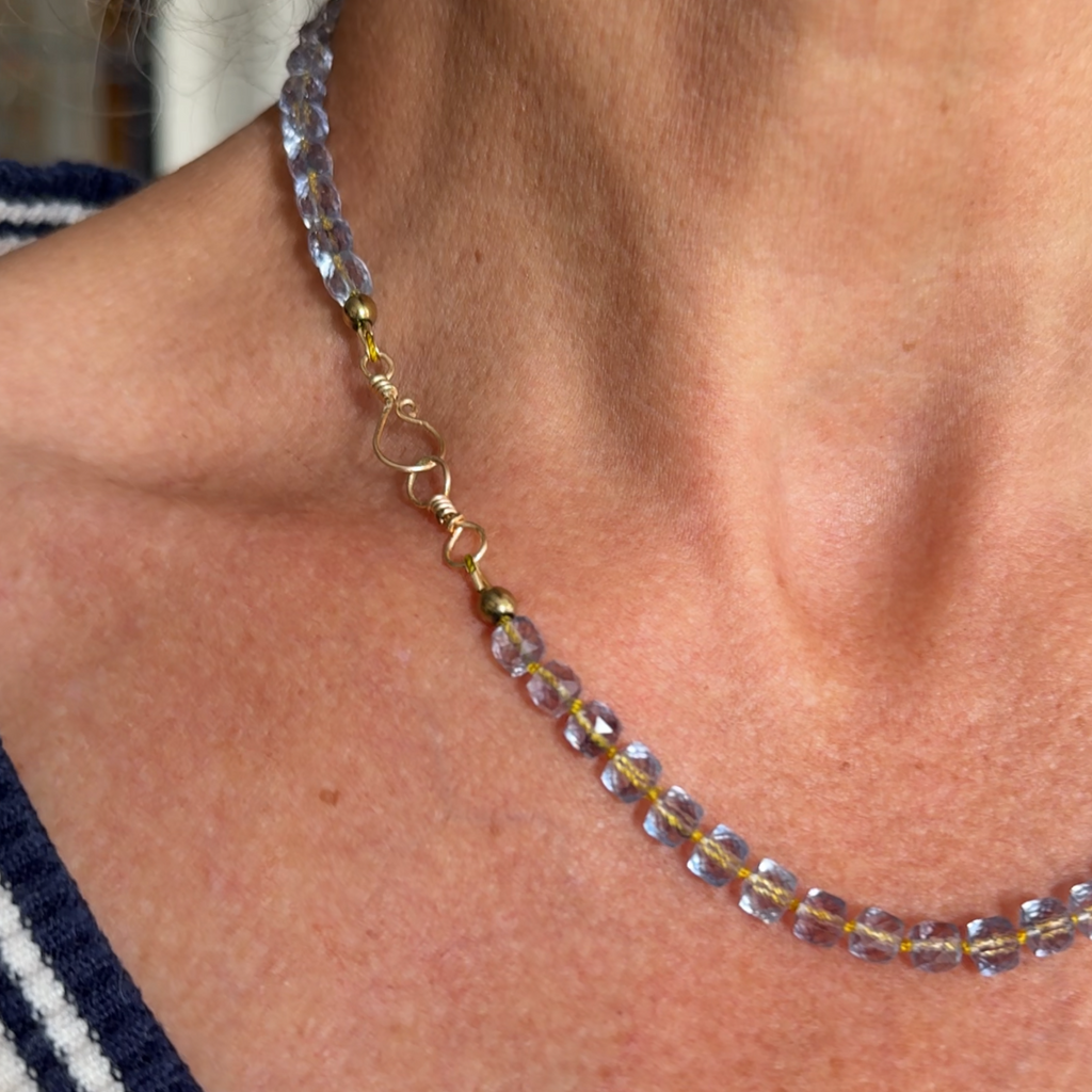Topaaz ketting met pareltje