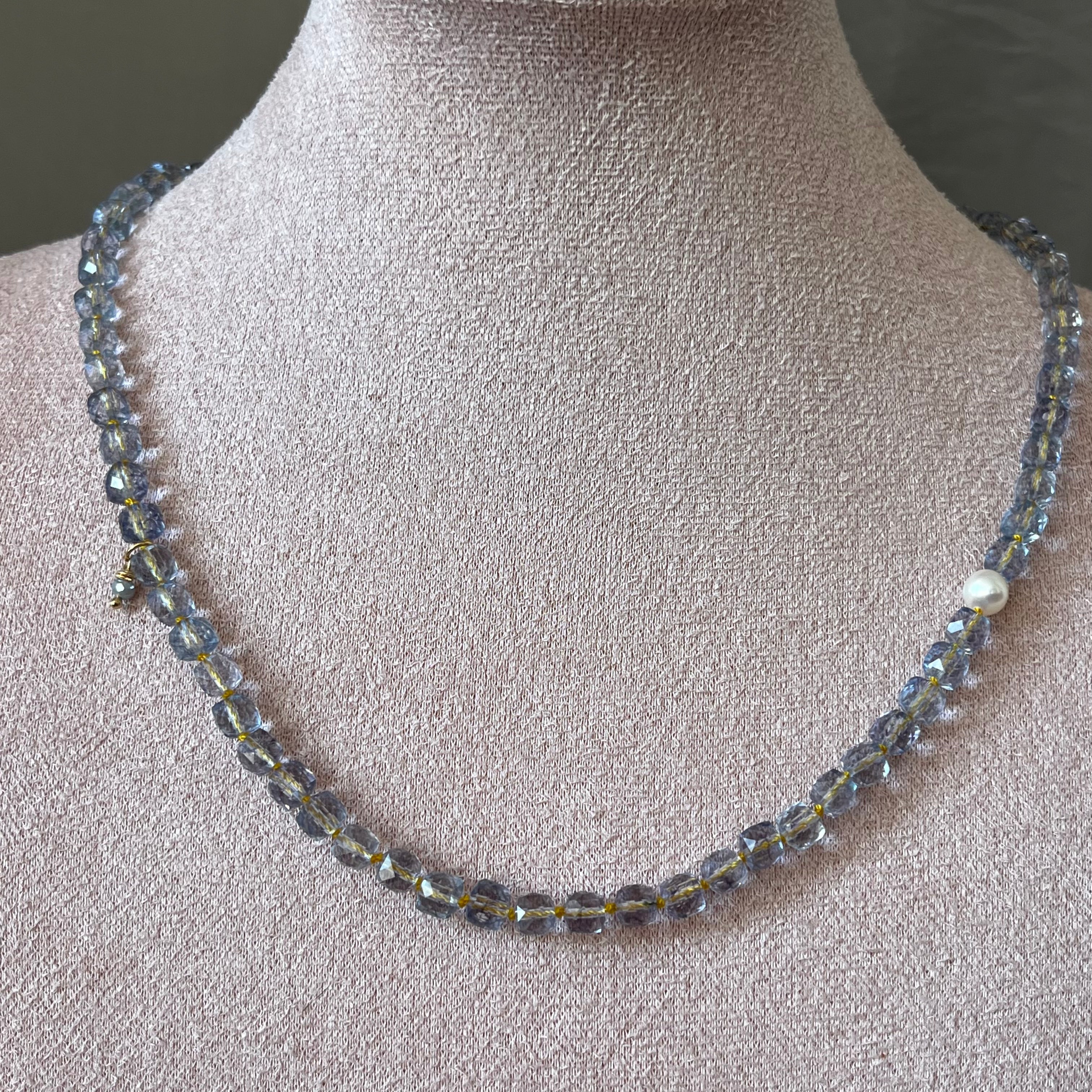 Topaaz ketting met pareltje