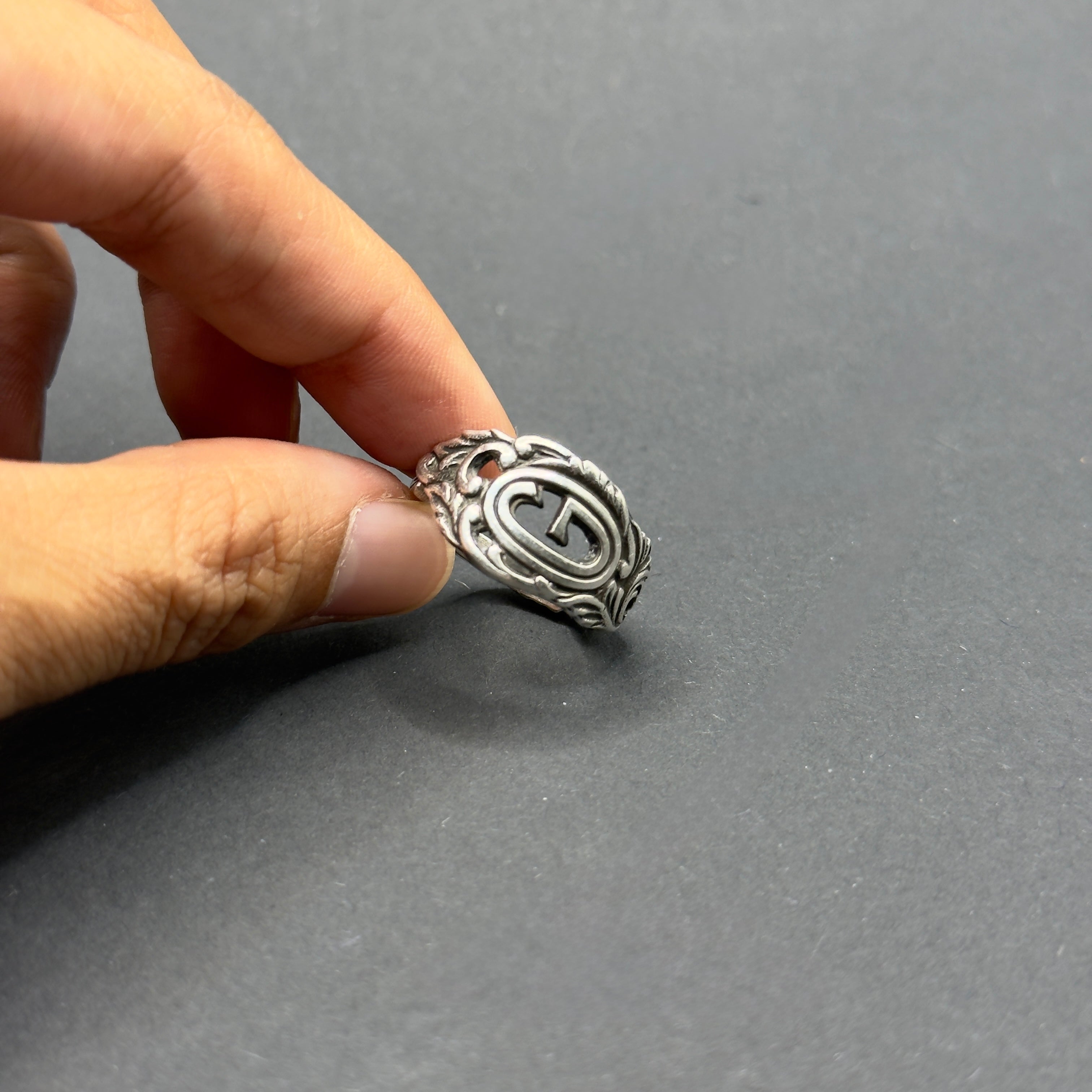 Letter G - Opengewerkt