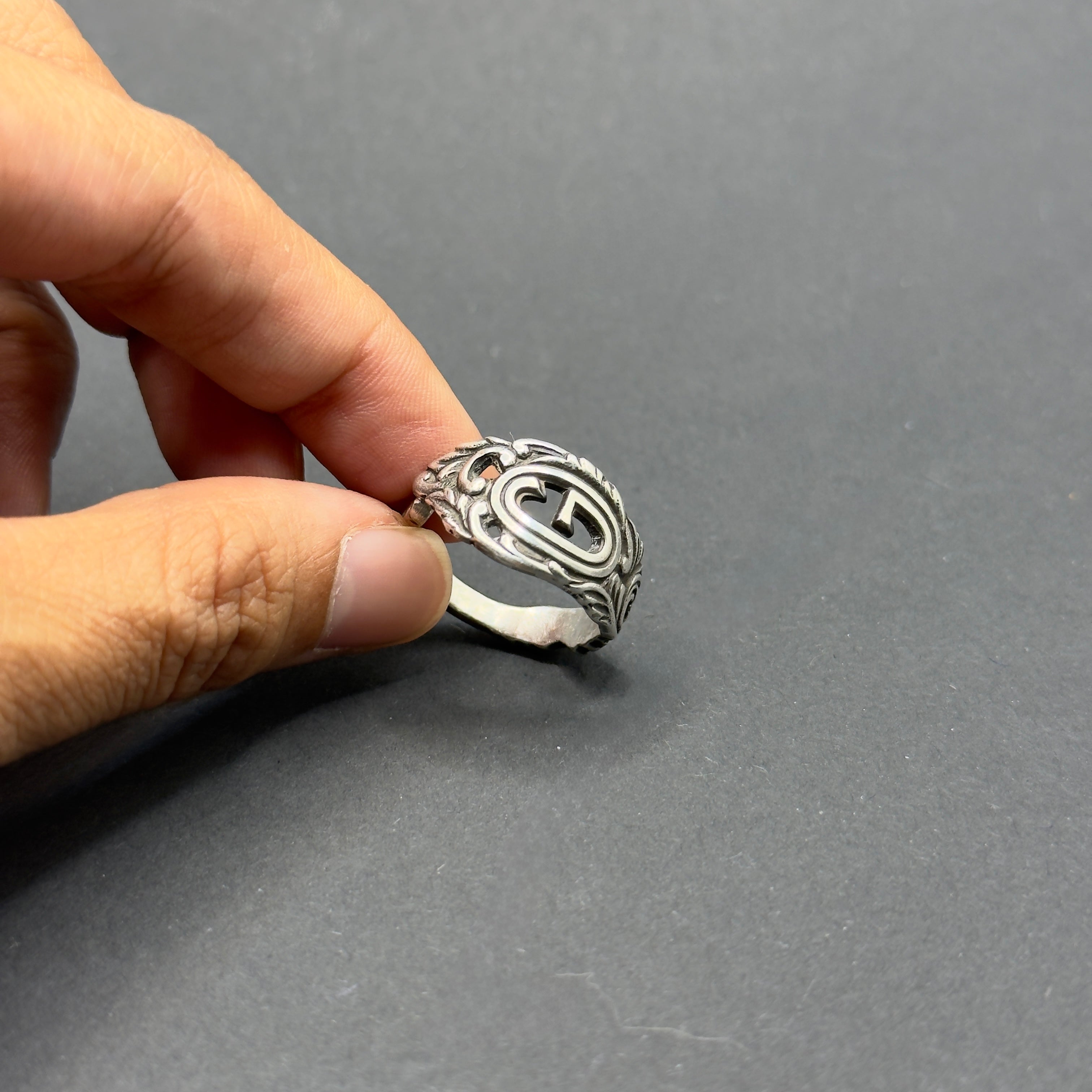 Letter G - Opengewerkt