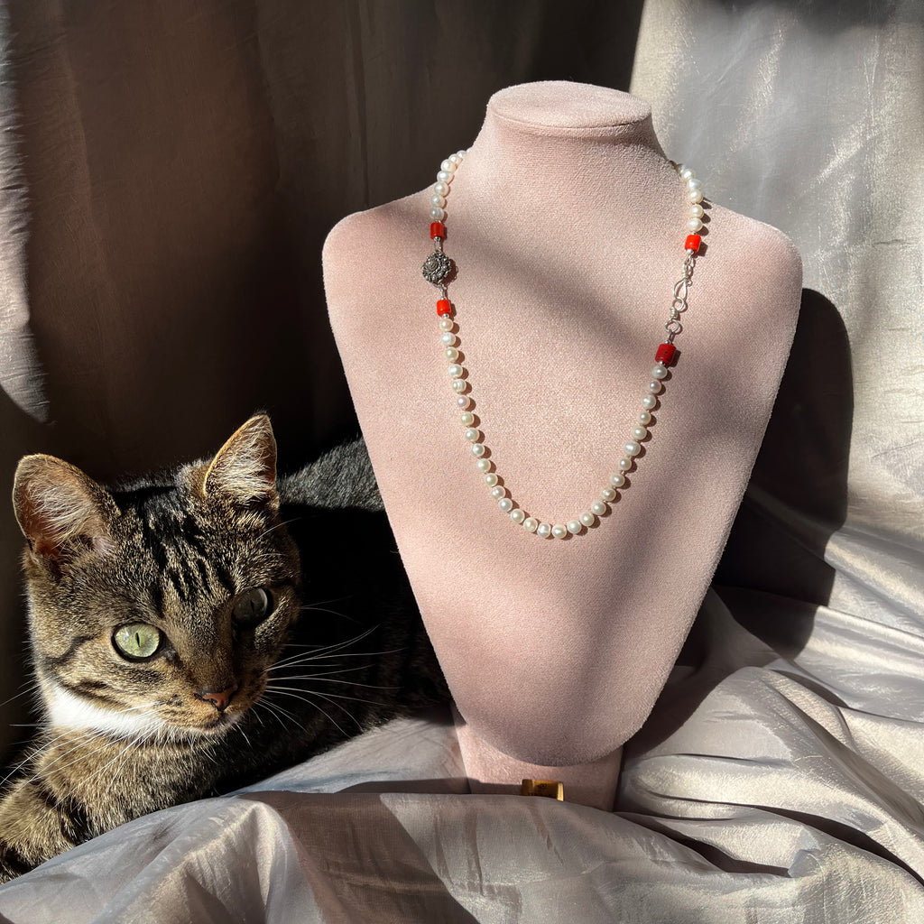 Parel ketting met zeeuwse knop